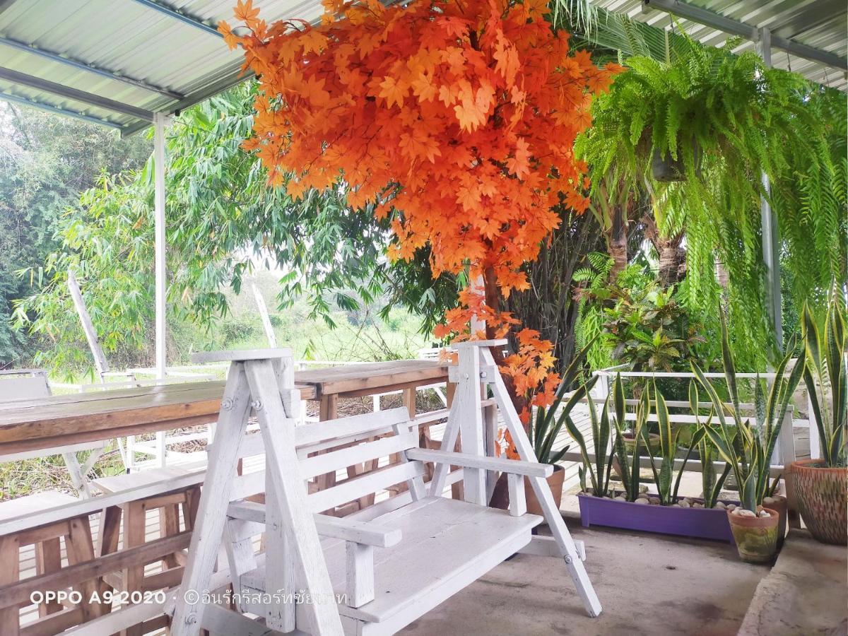 In Love Resort Chainat Bagian luar foto