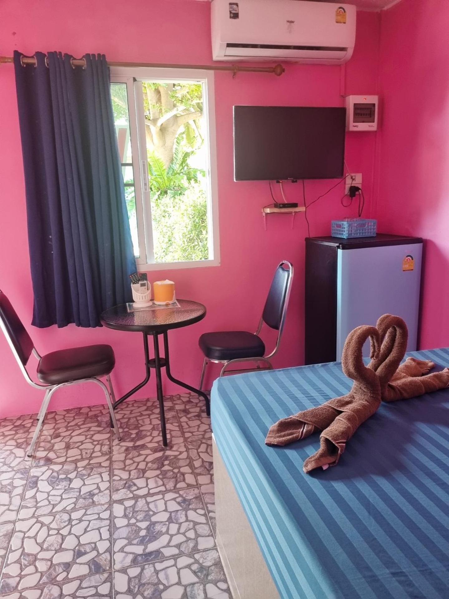 In Love Resort Chainat Bagian luar foto