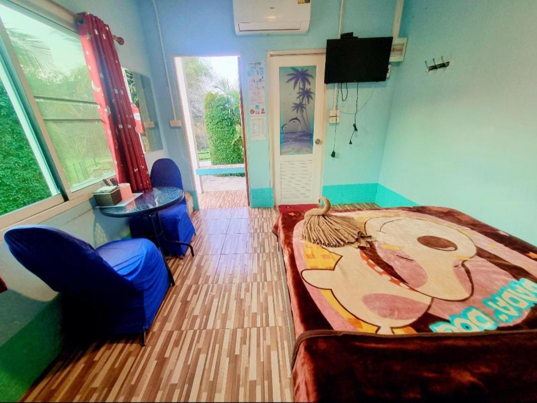 In Love Resort Chainat Bagian luar foto